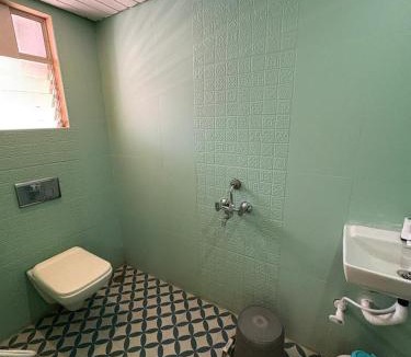 Nagaon Hotel | White House Beach Resort, Nagaon