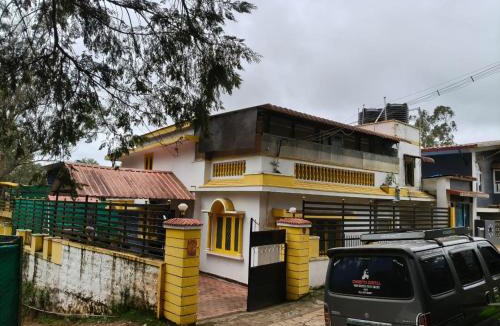 West Mere House | White House Resort cottage