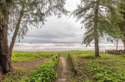 Canacona Villa | White House Seaview Villa on Talpona Beach
