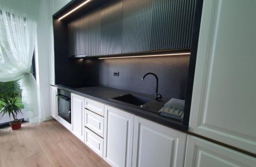 Iasi Apartment | White Silk - Premium Apartment with free underground parking