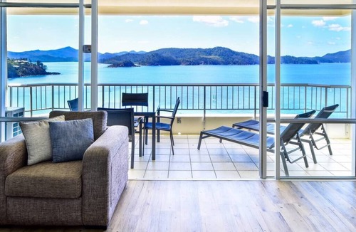 Hamilton Island Apartment | Whitsunday Apartment East 1301