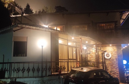 Mussoorie Cottage | Whytbank Cottage , Stylish Boutique Styled Cottage nested in hills of Mussoorie.