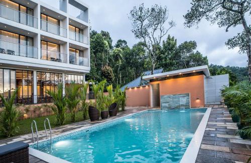 Pirmed Resort | WILD AVENUE RESORT & SPA