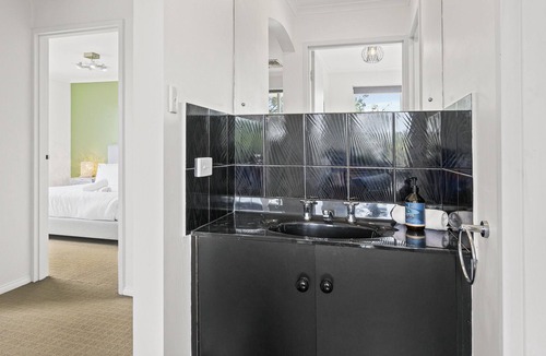 Port Willunga House | Willi ~ Port Willunga - I am home to sun-kissed noses, salty hair & sweet dreams