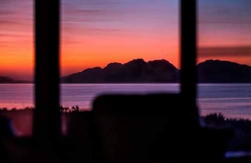 Dolphin Sands House | Willoahs Retreat - Holiday Houses Tasmania
