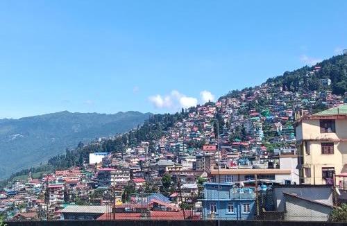 Kurseong Hotel | Wind chimes villa