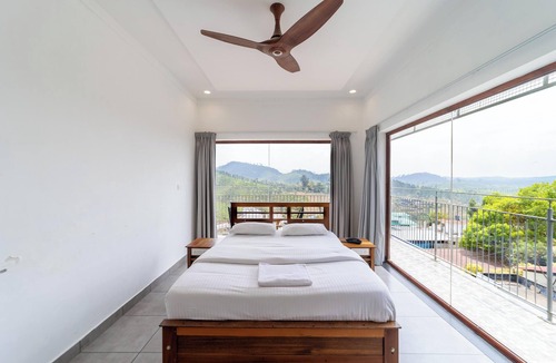 Valparai Hotel | WINTEL WILD