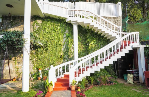 Wellington Villa | Winterbourne Chalet 3-bedroom villa in pleasant Coonoor getaway