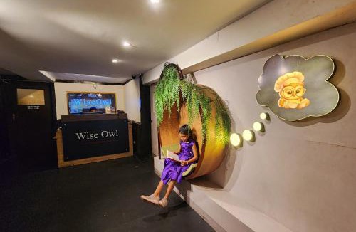 Kolkata House | Wise Owl Comfotel
