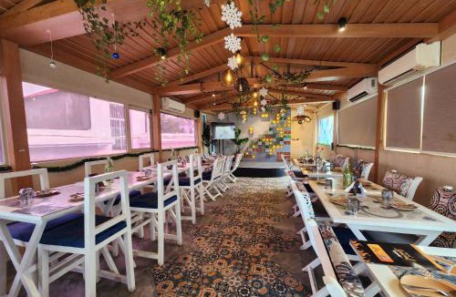 Kolkata House | Wise Owl Comfotel