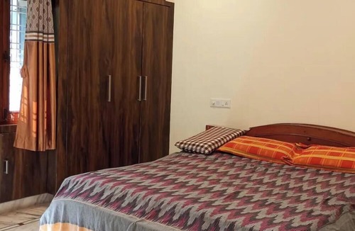 Uppal House | Wonderful 1-bedroom building in soothing Hyderabad near Uppal Stadium Metro