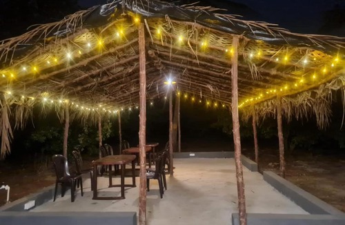 Kumbalgodu House | Wooden House Farm Stay