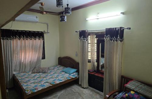 Coimbatore House | Woodland Cottage by Vstays