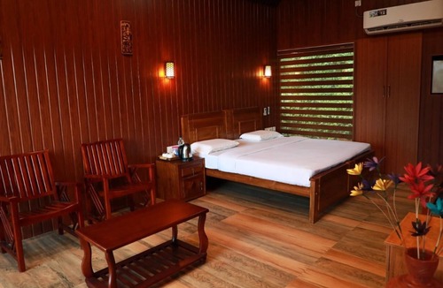 Kalpetta Hotel | woodrose resort