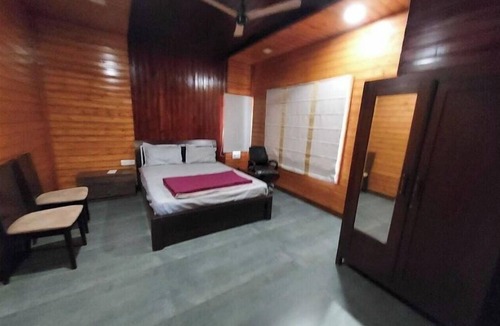 Hadapsar House | Woods Villa Retreat - Suite 03