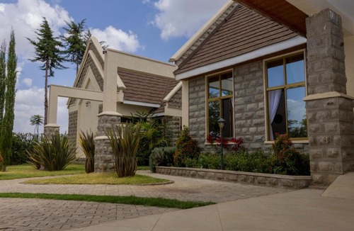 Nanyuki Hotel | WOODSY Resort