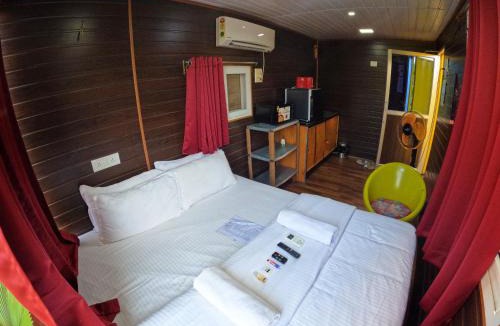 Bommayapalayam Cabin | Wow Buddha Box