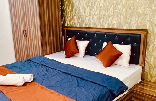 Amarnath Hotel | Yash Residency Lodging And Boarding