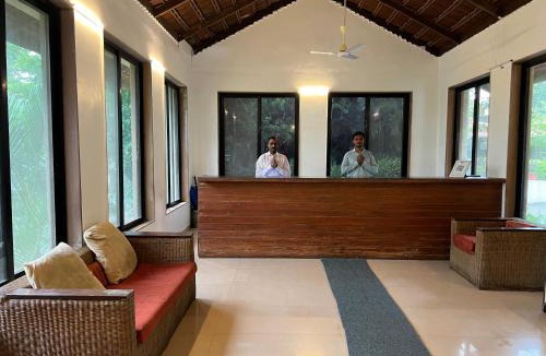 Bhandardara Hotel | Yash Resort