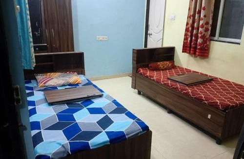 Phase 1 House | Yashoda Business Garden