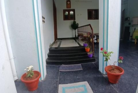 Madurai House | Yavarum Kelir - 3 Bedroom Family Stay Villa