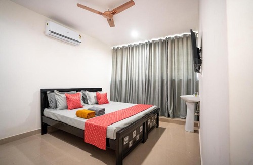 Kondapur Hotel | Yellow Bells Signature HITEC City