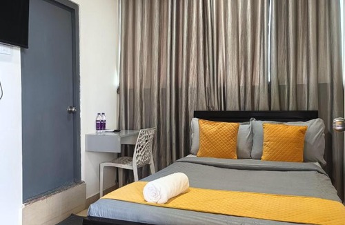 Kondapur Hotel | Yellow Bells Signature HITEC City