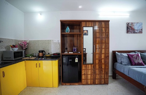 Serilingampally Apartment | Yellow Bells Studios and Suites