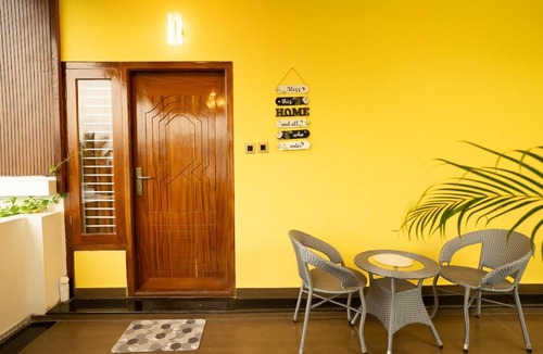 Kanyakumari Apartment | Yellow home stay-10min walk to kanyakumari beach