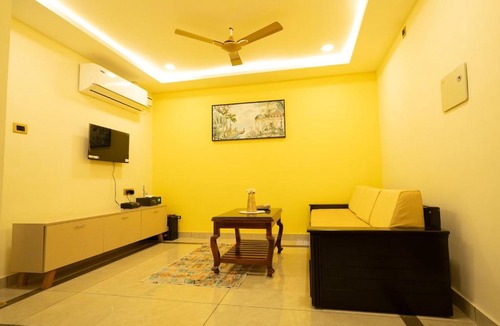 Kanyakumari Apartment | Yellow home stay-10min walk to kanyakumari beach