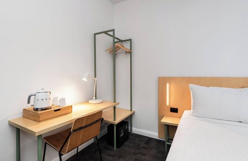 Adelaide Central Business District Hostel | YHA Adelaide Central