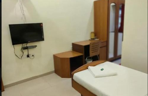 Wellington Pier Hotel | YMCA Colaba Mumbai