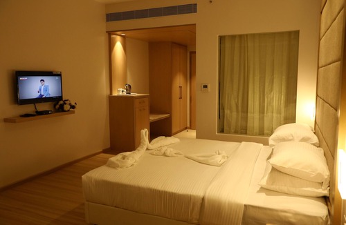 Krishnarajapura Hotel | YN Hotels