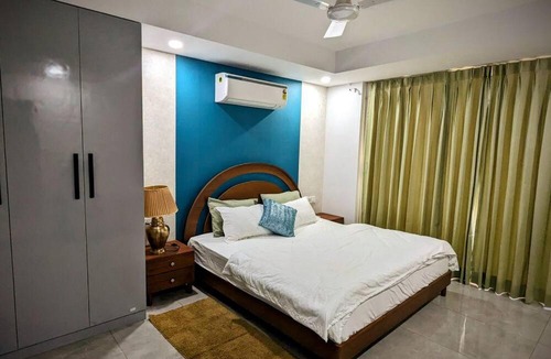 Gurugram Apartment | Yukta - Cozy Nest Studio, free parking & wifi