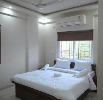 Kolkata Hotel | Yuvi Grand Residency