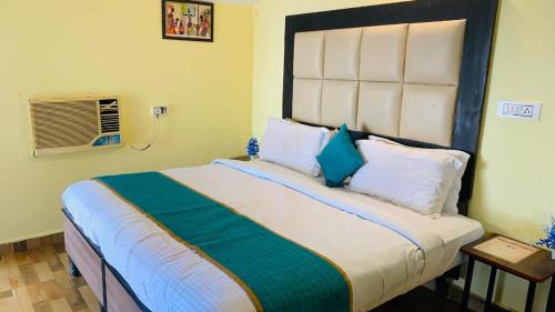 Village Hokra Resort | Yuvraj Fort Pushkar
