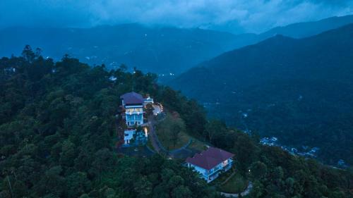 Anachal Resort | Zeezmount Resorts & Spa Munnar