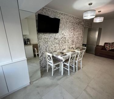 Zalau Apartment | Zen 2 Bedroom Apartment with Terrace