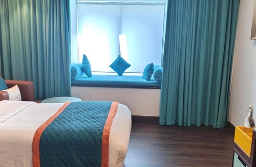Kovilambakkam Hotel | Zone By The Park, ORR, Chennai