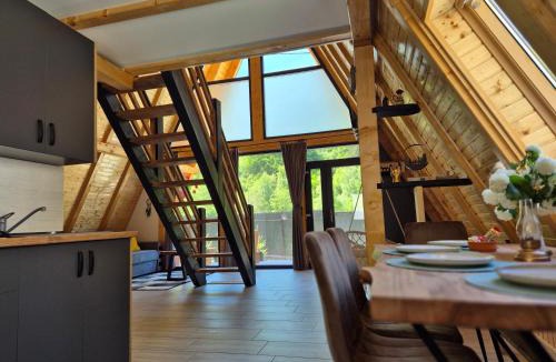 Lupeni Ski Chalet | Zori de zi