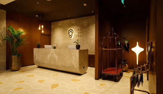 080 Transit Hotel, T2