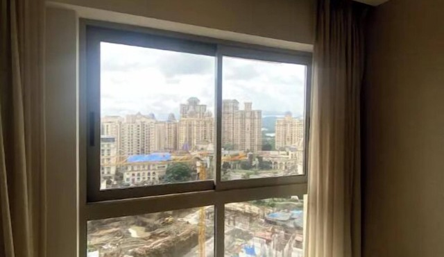 1-Bedroom Lake View Apartment at Hiranandani Powai