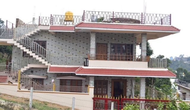 1- BR homestay in Puttamuthu BEDROOM A