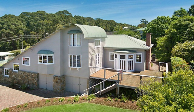 10 Harper Crescent Narooma in Narooma