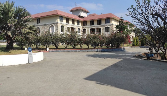 106 AC1BHK Service Apartment