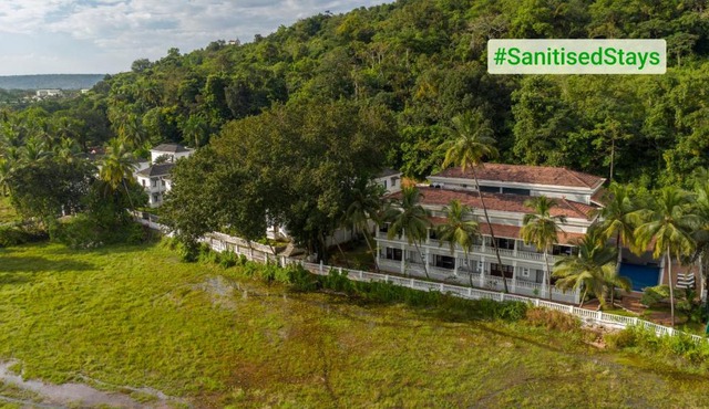 12 BR Mansion with Private Pool