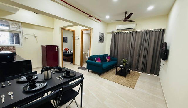 1BR Service Apart Parel 3501 Near TMH By Florastays