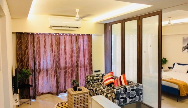 1BR Service Apartment B-104 BKC By Florastays