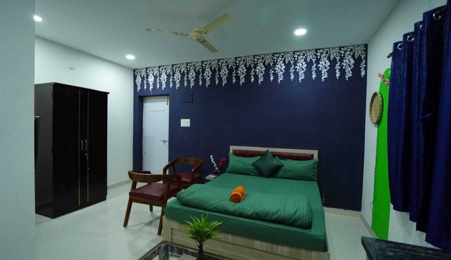 1RK serviced apartment in Hyderabad