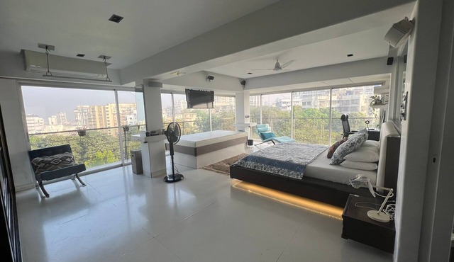 2 Bedroom penthouse in the iconic Pali Hill. Mumbai